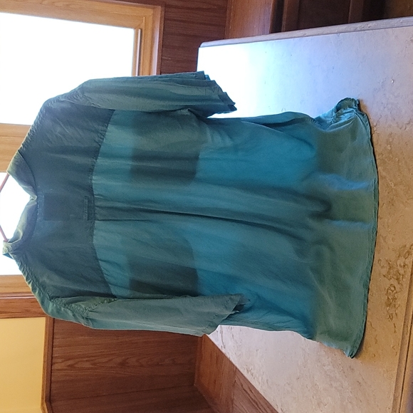 Men's reputation 100% Silk Button Down - Picture 2 of 3